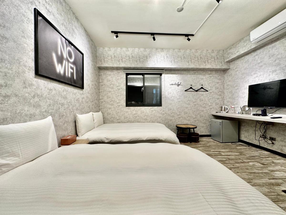 御旅 Inn 台中市 エクステリア 写真