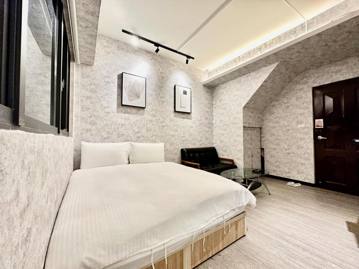 御旅 Inn 台中市 エクステリア 写真