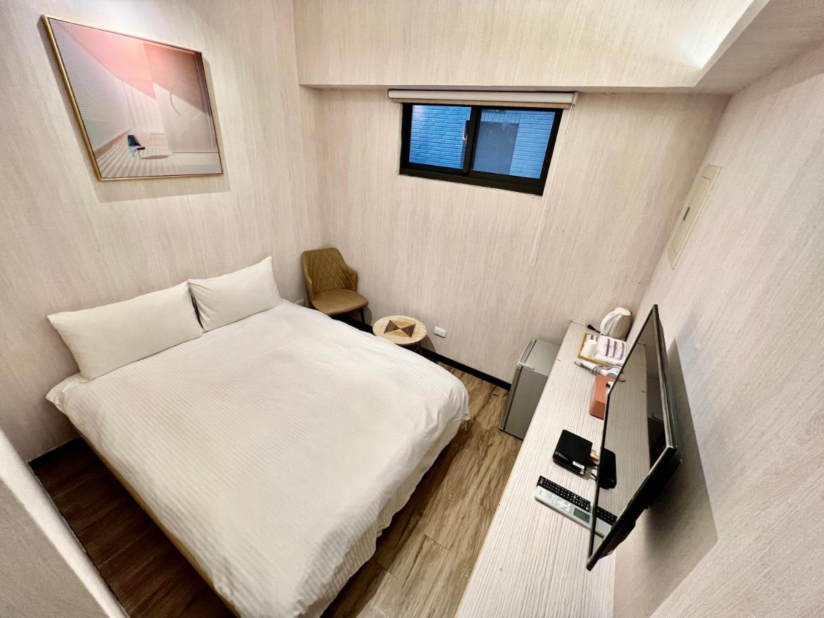 御旅 Inn 台中市 エクステリア 写真