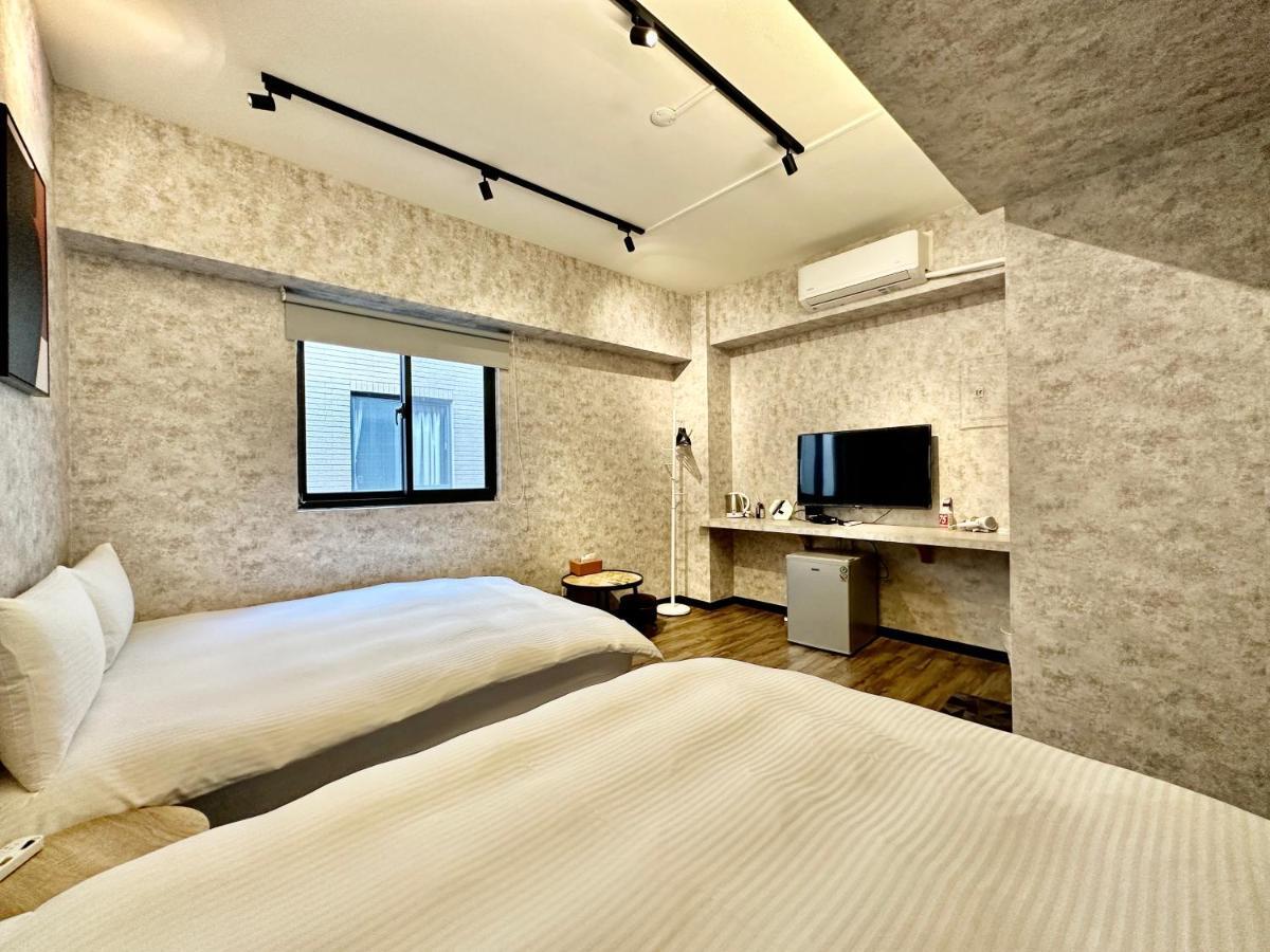 御旅 Inn 台中市 エクステリア 写真