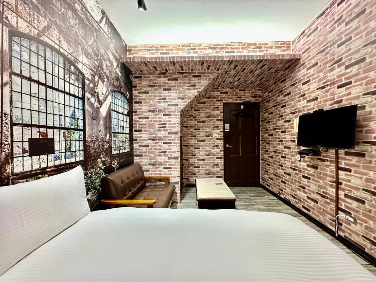 御旅 Inn 台中市 エクステリア 写真
