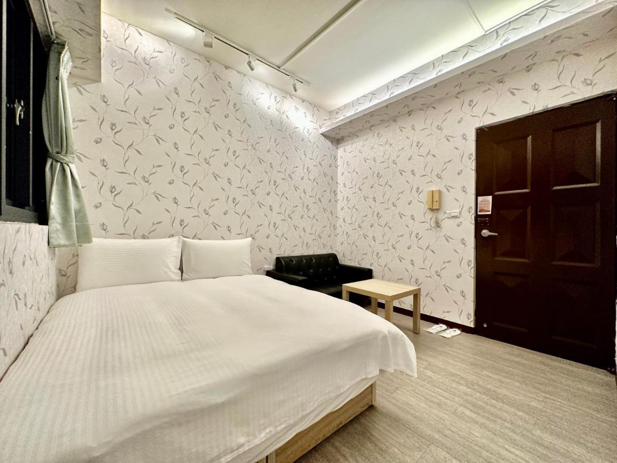 御旅 Inn 台中市 エクステリア 写真